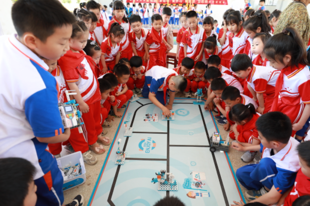 其用得上用得好优质数字资源从根本上缩小区域城乡教育差距